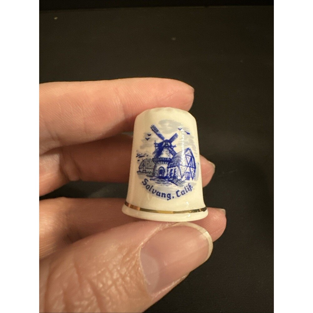 Vintage‎ Souvenir Thimble Fine Bone China From Solvang, California Windmill